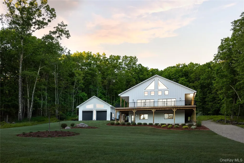 91 Lenni Lenape Road Narrowsburg NY 12726