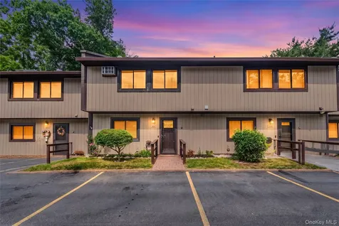 1505 Chelsea Cove S Hopewell Junction NY 12533
