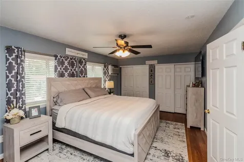 1505 Chelsea Cove S Hopewell Junction NY 12533