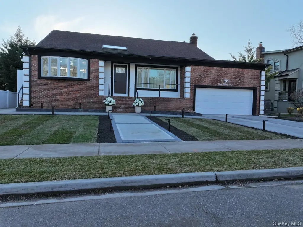 791 Longview Avenue North Woodmere NY 11581
