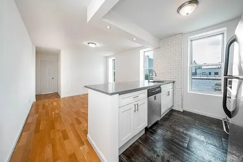 36-05 Vernon Boulevard Long Island City NY 11106