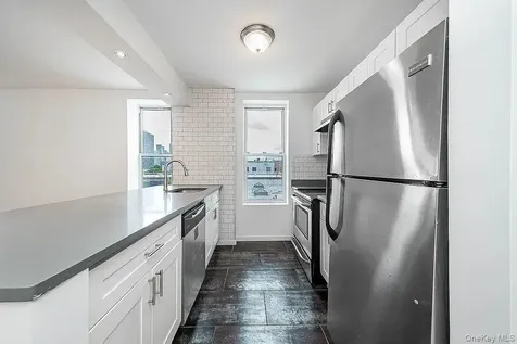 36-05 Vernon Boulevard Long Island City NY 11106
