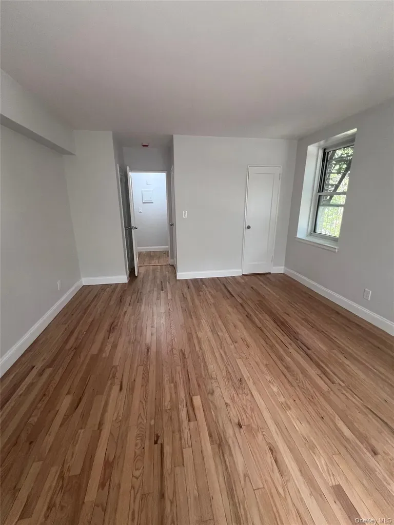 280 Collins Avenue Mount Vernon NY 10552