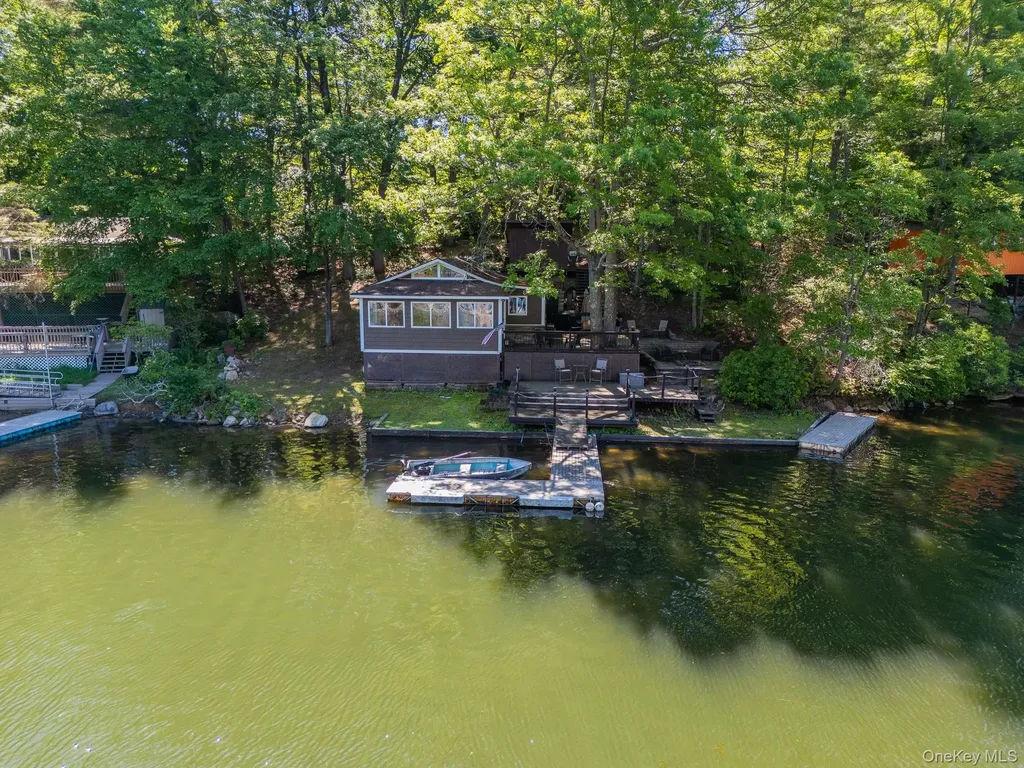 1616 Route 292 Holmes NY 12531