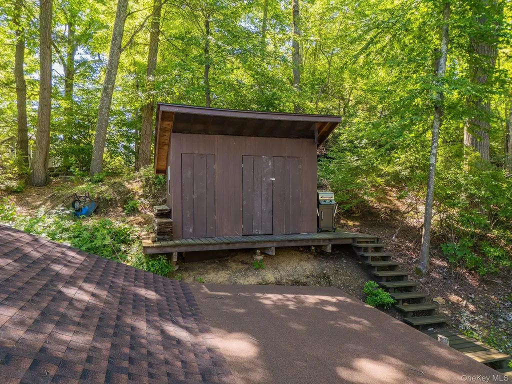 1616 Route 292 Holmes NY 12531