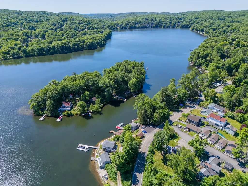 1616 Route 292 Holmes NY 12531