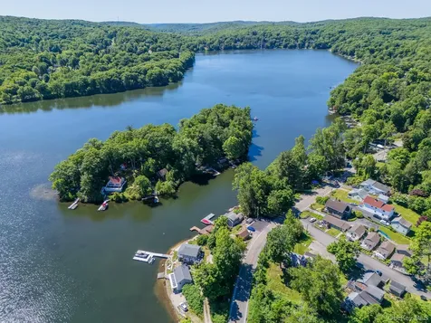 1616 Route 292 Holmes NY 12531