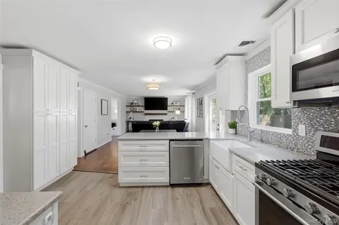 9 Northumberland Drive Shoreham NY 11786