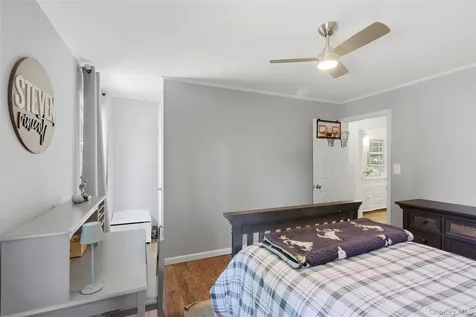 9 Northumberland Drive Shoreham NY 11786