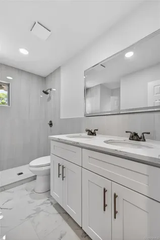 370 Chelsea Avenue West Babylon NY 11704