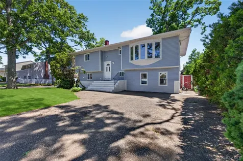 370 Chelsea Avenue West Babylon NY 11704