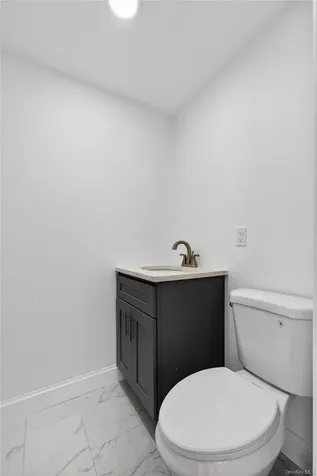 370 Chelsea Avenue West Babylon NY 11704