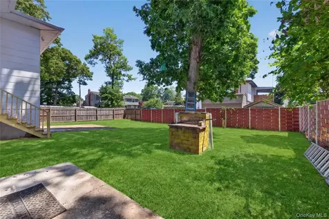 370 Chelsea Avenue West Babylon NY 11704