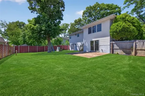 370 Chelsea Avenue West Babylon NY 11704