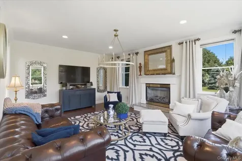 2 Mercedes Court Patchogue NY 11772