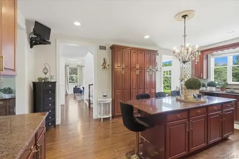 2 Mercedes Court Patchogue NY 11772