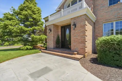 2 Mercedes Court Patchogue NY 11772