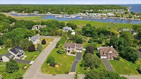 2 Mercedes Court Patchogue NY 11772