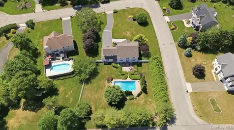 2 Mercedes Court Patchogue NY 11772