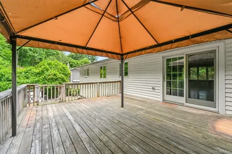 77 Wharton Drive Cortlandt Manor NY 10567