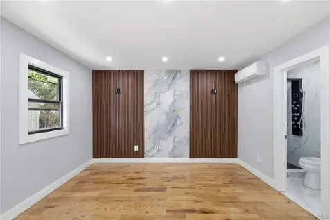 112-38 212th Street Queens Village NY 11429