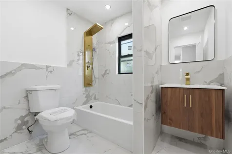112-38 212th Street Queens Village NY 11429