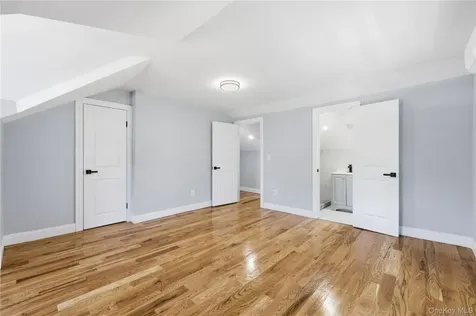 112-38 212th Street Queens Village NY 11429
