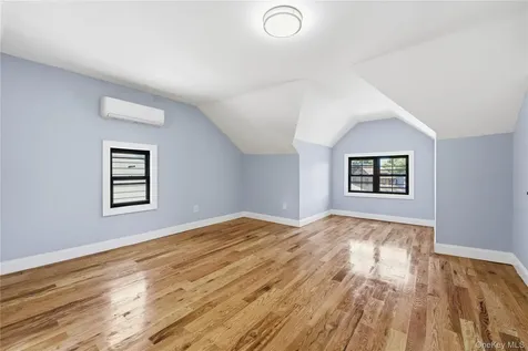 112-38 212th Street Queens Village NY 11429