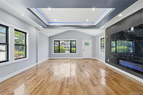 112-38 212th Street Queens Village NY 11429