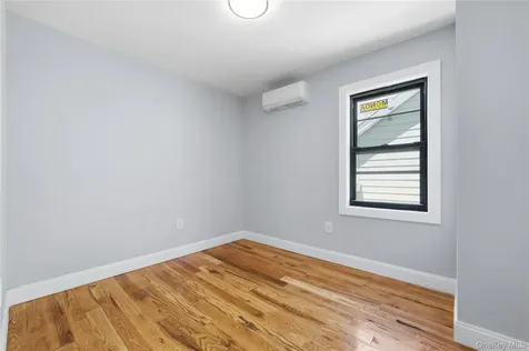 112-38 212th Street Queens Village NY 11429
