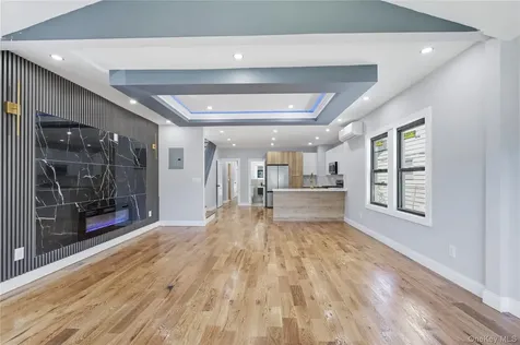 112-38 212th Street Queens Village NY 11429