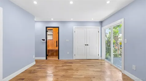 112-38 212th Street Queens Village NY 11429