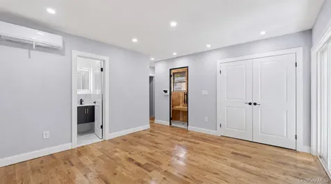 112-38 212th Street Queens Village NY 11429