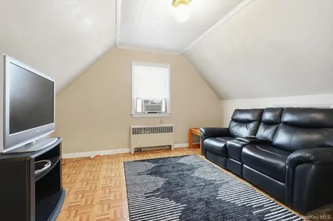 24616 86th Road Bellerose NY 11426