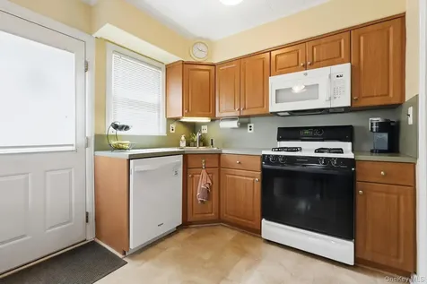 24616 86th Road Bellerose NY 11426