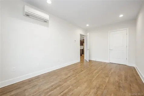 40 Jackson Avenue Eastchester NY 10709