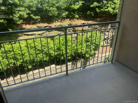 40 Jackson Avenue Eastchester NY 10709