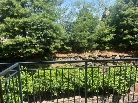 40 Jackson Avenue Eastchester NY 10709