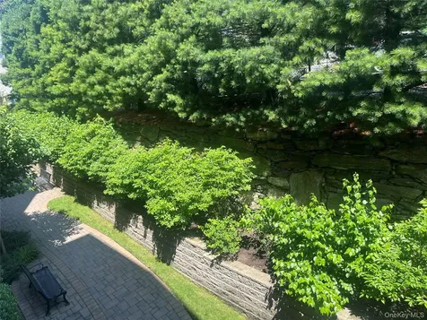 40 Jackson Avenue Eastchester NY 10709
