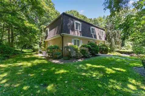44 Koenig Drive Oyster Bay Cove NY 11771