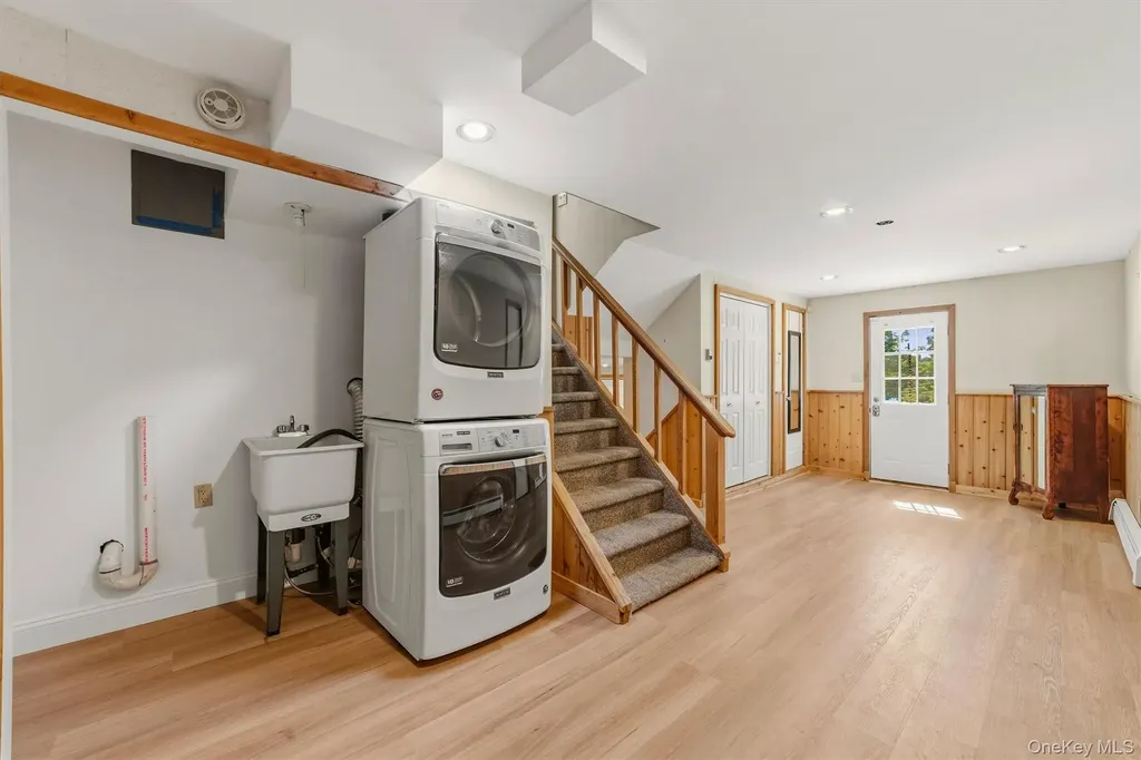 12 Overlook Road N White Plains NY 10603