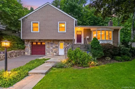 12 Overlook Road N White Plains NY 10603