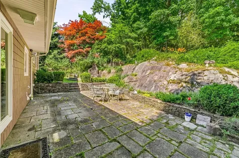 12 Overlook Road N White Plains NY 10603