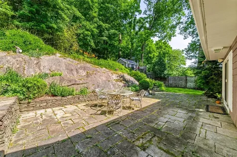 12 Overlook Road N White Plains NY 10603