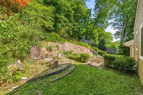 12 Overlook Road N White Plains NY 10603