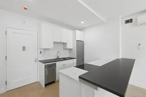 207 Main Street Beacon NY 12508