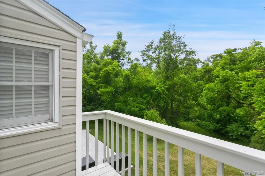502 Holly Stream Court Brewster NY 10509