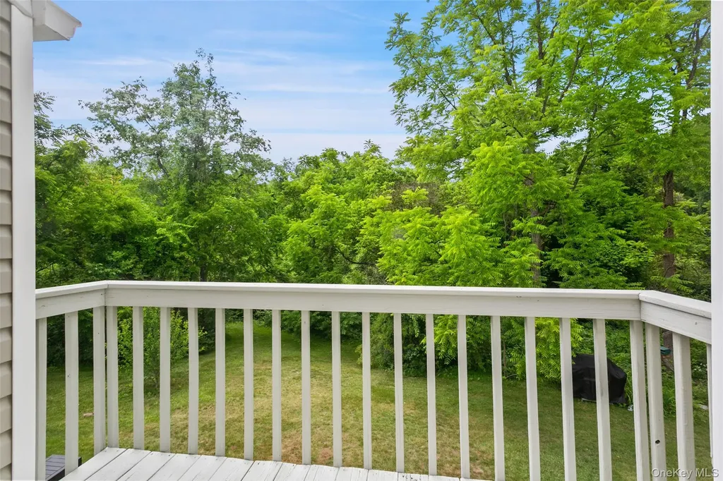 502 Holly Stream Court Brewster NY 10509