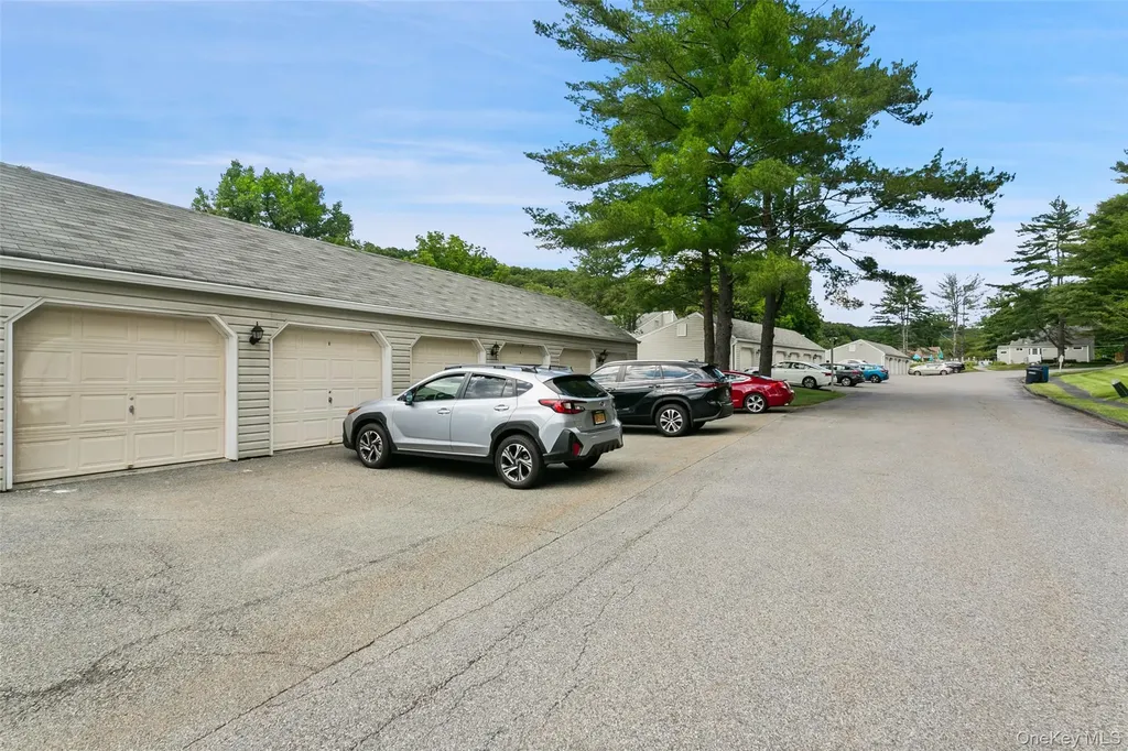 502 Holly Stream Court Brewster NY 10509
