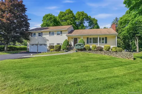 10 Sharon Court Cornwall On Hudson NY 12520